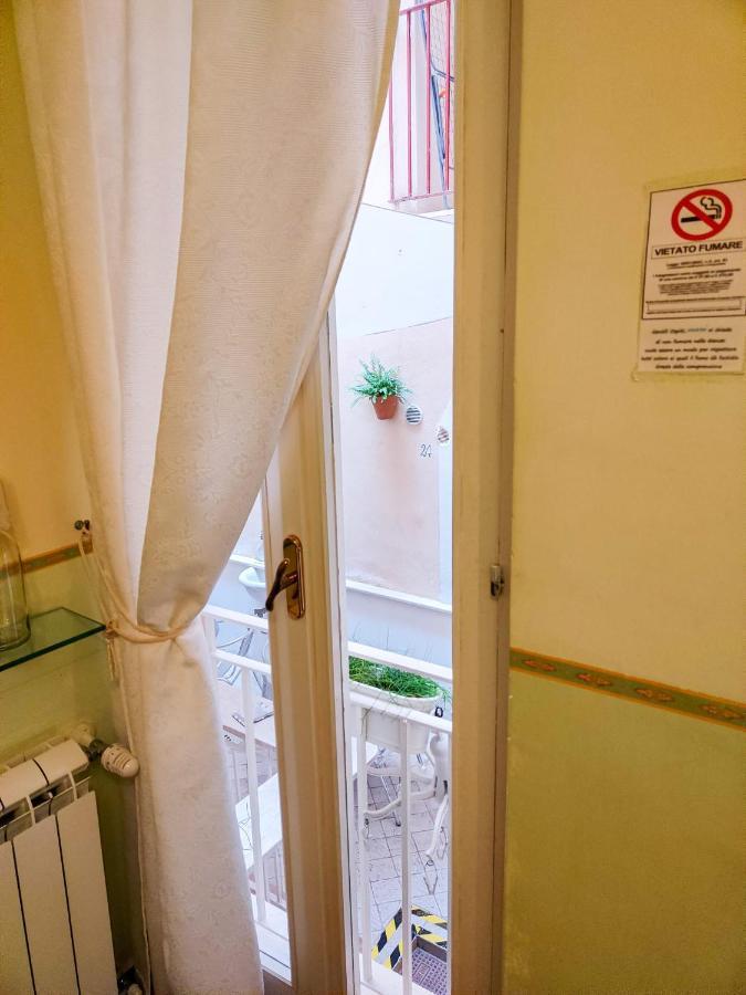 Nari Bed&Breakfast Гаета Екстериор снимка